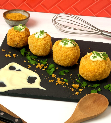 Croquetas de maduro y longaniza