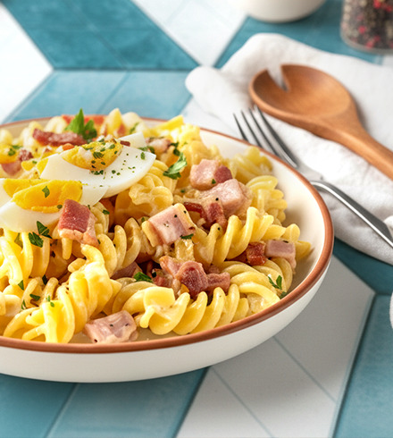 Ensalada de tocino con huevo